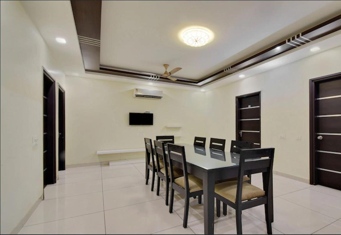 The Shashank Villa Panchkula Eksteriør bilde